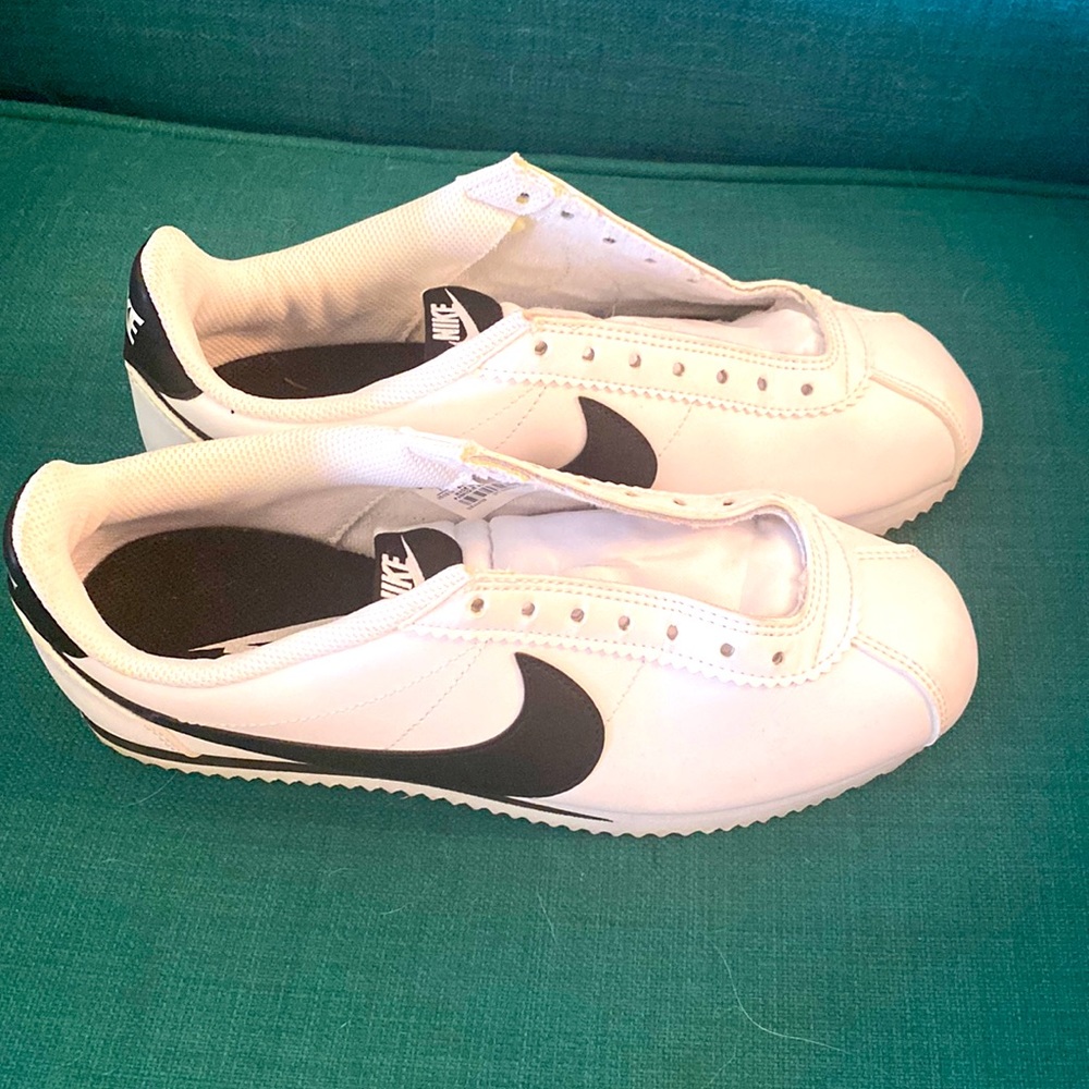 Worn once Nike Cortez so cute